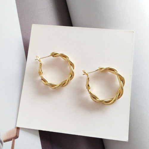 Simple Twisted Round Earrings